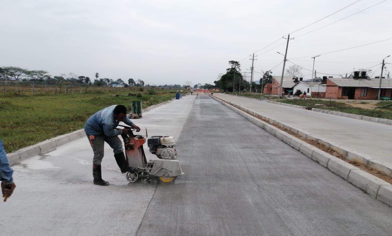 Gracias a nuevas vías, Uribe se transforma!
